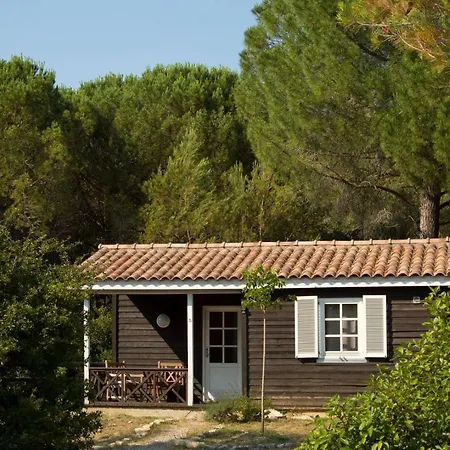 La Villa Vicha, The Originals Relais Aubais Exterior photo